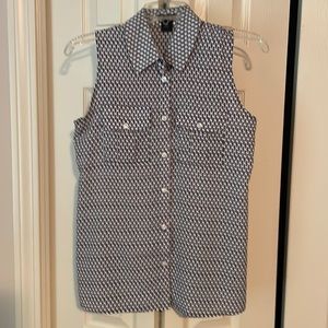 Ann Taylor black and white sleeveless blouse Size PXS
